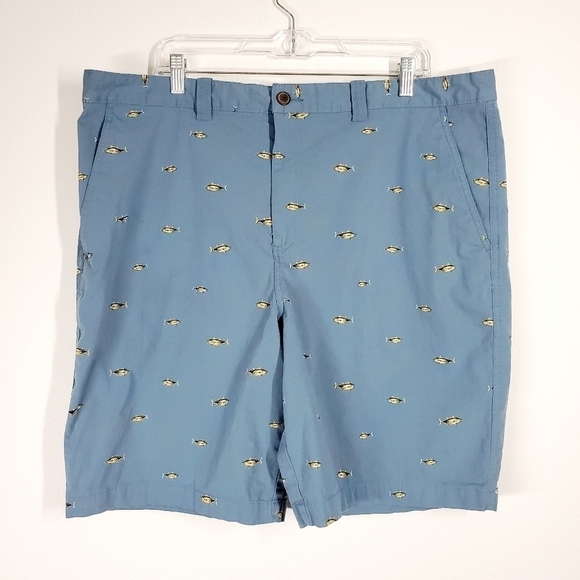 MAGELLAN OUTDOORS SET OF 2 FISHING MOTIF SHORTS - Picture 2 of 15